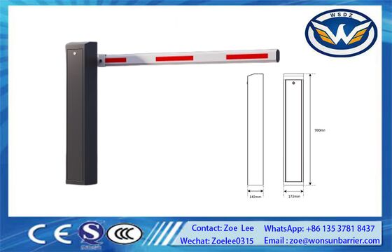 Puerta de estacionamiento pequeña que ahorra espacio