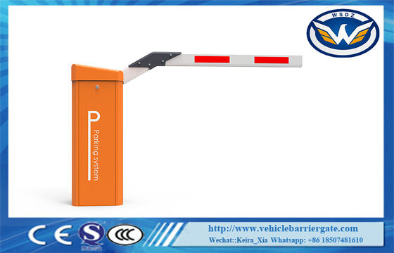 Cómo la lenta respuesta de las barreras del aparcamiento afecta a las entradas de alto tráfico y qué se puede hacer